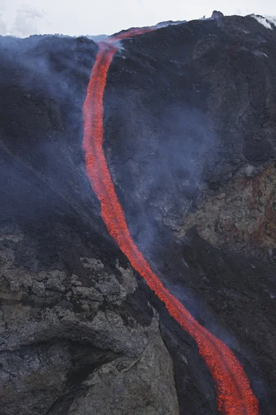 Molten lava flows — Stock Photo, Image