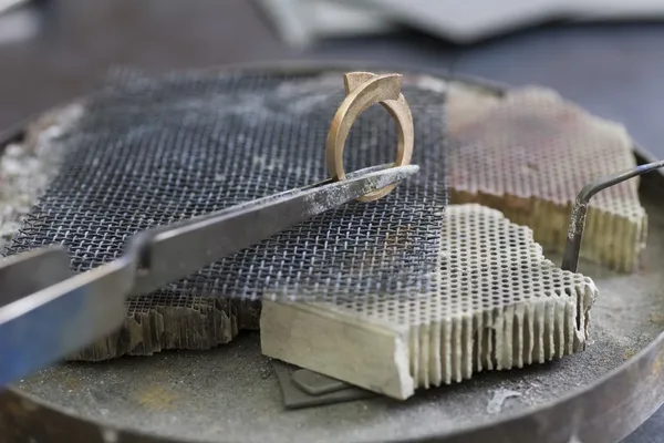 Jewellery making hand crafting — Stock Photo, Image