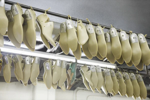 Laboratorio calzolaio tradizionale — Foto Stock