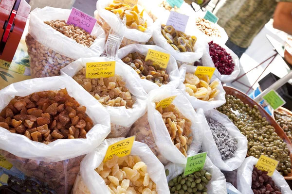 Dried fruits on display in store — Stock Photo, Image