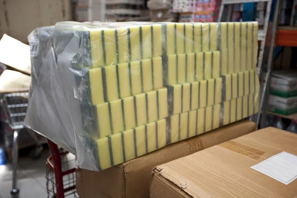 Sponges in grocery store — Stock Photo, Image