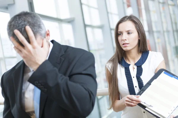 Defeated businessman turns away form — Stock Photo, Image