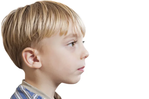 Junge schaut sich Kopierraum an — Stockfoto