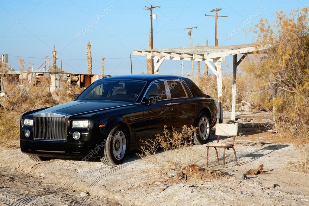 Rolls Royce parked Stock Editorial Photo © londondeposit 33986993