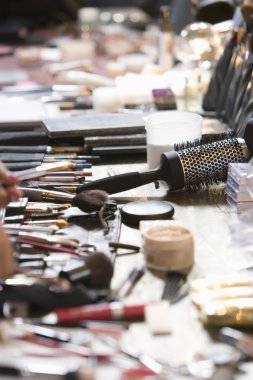 Makyaj fırçaları ayarlandı 