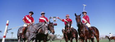 Polo takımı kutluyor