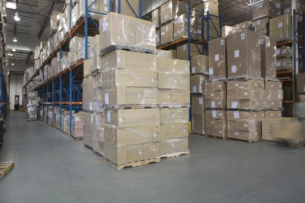 Boxes in warehouse — Stock Photo, Image