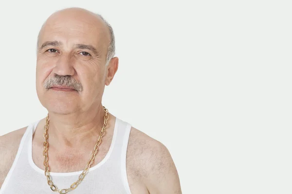 Senior man with gold chain — Stock Photo, Image