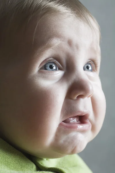 Baby girl crying — Stock Photo, Image