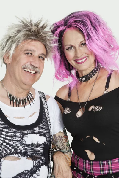 Casal punk sênior — Fotografia de Stock