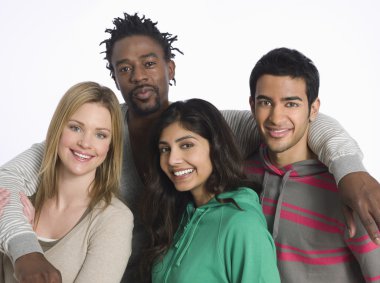 İnsanları kucaklayan