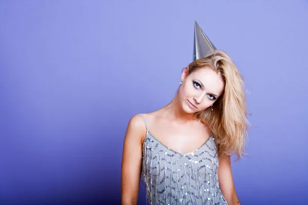 Flicka klädd party hatt — Stockfoto