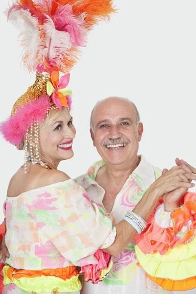 Senior couple in Brazilian outfits — Stock Photo, Image