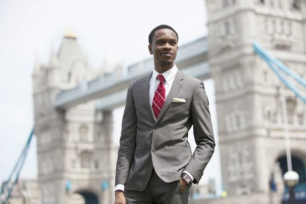 Αφρικανικός Αμερικανός επιχειρηματίας στο Λονδίνο — Φωτογραφία Αρχείου