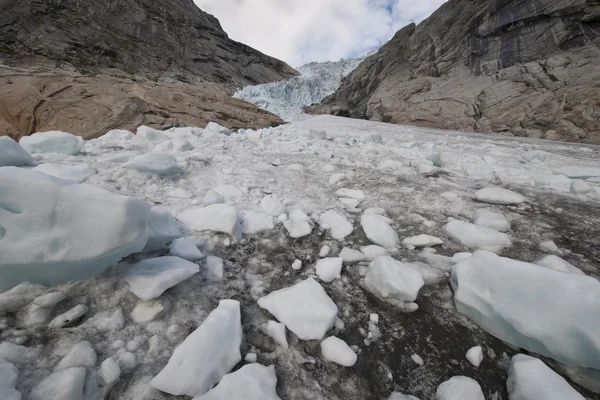 Norwegischer Gletscher jostedalsbreen — Stockfoto