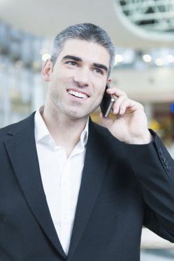 Cep telefonundaki iş adamı