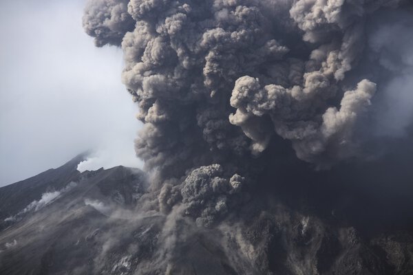 Cloud of volcanic ash