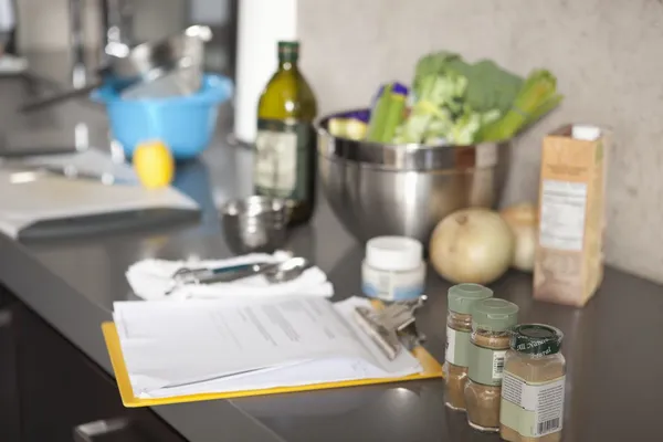 Salade ingrediënten en kruiden — Stockfoto