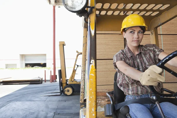 Female industrial worker — Stock Photo, Image