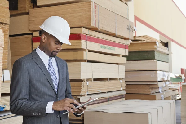 African American male contractor — Stock Photo, Image