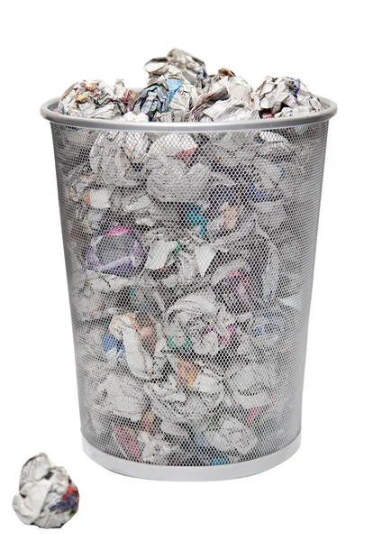 Wastepaper basket with papers — Stock Photo, Image