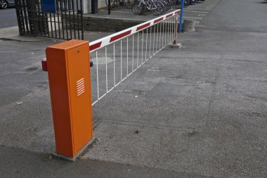 kapalı otopark bariyeri