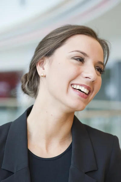 Mujer de negocios sonriente — Foto de Stock
