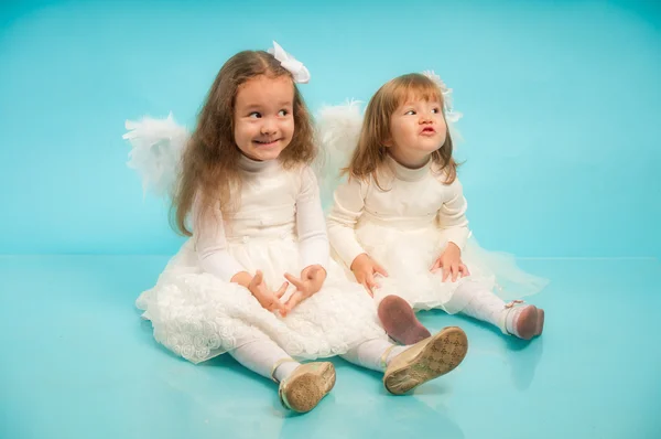 Pequenos anjos engraçados — Fotografia de Stock