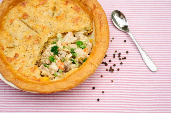 tavuklu börek