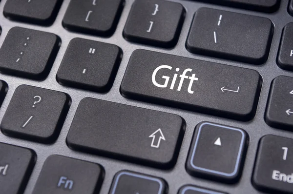Geschenk concepten of het kopen van een cadeau — Stockfoto