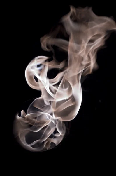 Izolované palbu plameny na černém pozadí, tma — Stock fotografie
