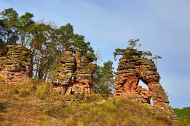 Schwalbenfelsen, Dahner Felsenland 'da olağanüstü bir manzaradır.