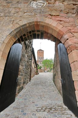 Nuremberg, Bavyera 'da büyük bir şehirdir.