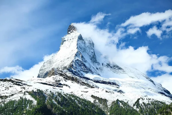 Matterhorn Com Uma Impressionante Pluma Nuvens — Fotografia de Stock