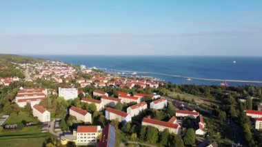 Sassnitz 'in güzel havadaki İHA videosu