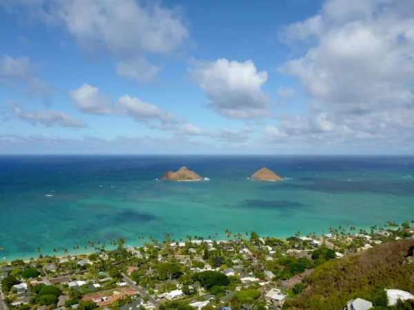 NaMokulua (signifiant, en hawaïen, "les deux îles") sont deux est — Photo