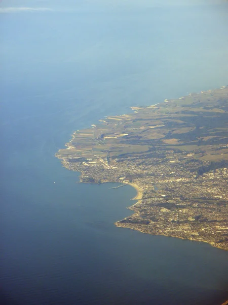 Cidade costeira da Califórnia vista do ar — Fotografia de Stock