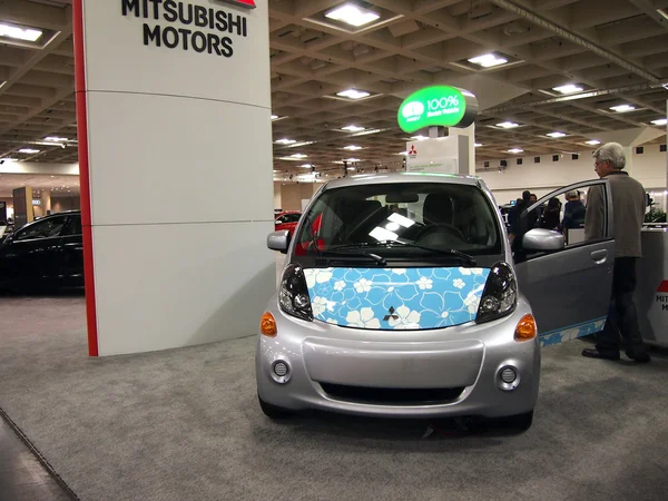 Mitsubishi Motors 100 Electric Vechicle on display — Stock Photo, Image