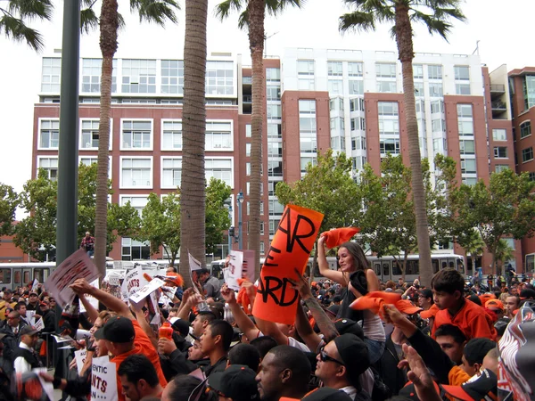 Giants Fans go crazy cameras during for live broadcast — Stock Photo, Image