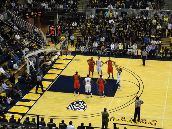 CAL Хорхе Гутьеррес взять свободный бросок съемки
