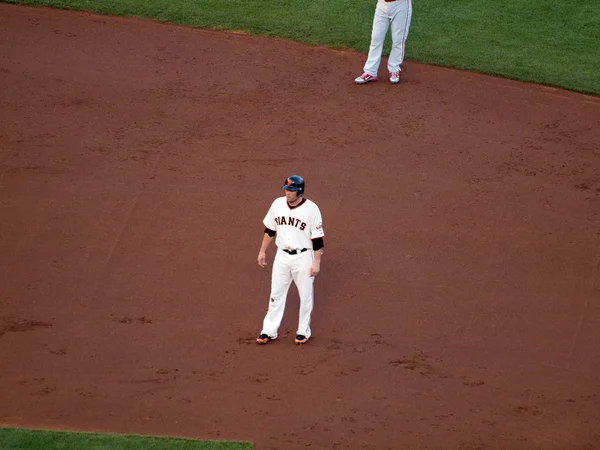 Giants Freddy Sanchez standing as he takes lead from second base — Stock Photo, Image