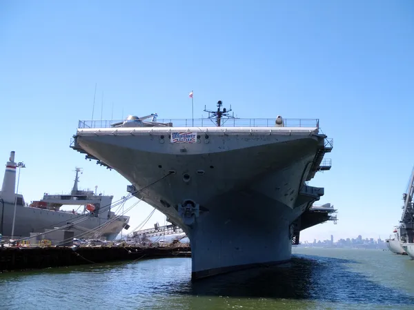 Zabytkowy uss hornet lotniskowiec — Zdjęcie stockowe