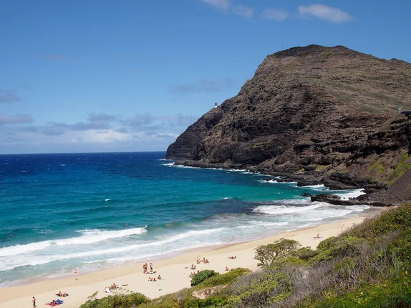 Playa de Makapuu y faro en un buen día — Foto de Stock