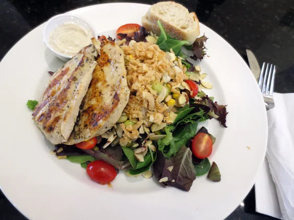 Salade de poulet — Photo