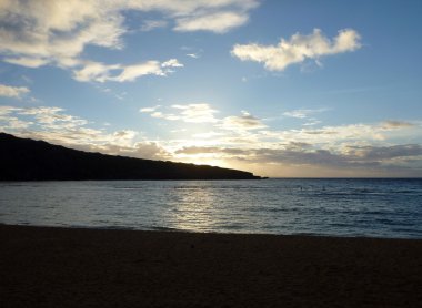 Sunrise hanauma bay üzerinde