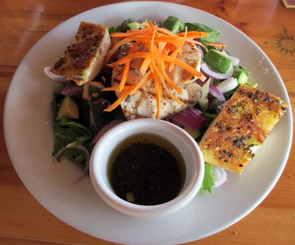 Mahi Mahi Salade de poisson — Photo