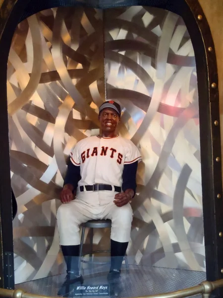 Ekranda oturan willie mays balmumu heykel — Stok fotoğraf