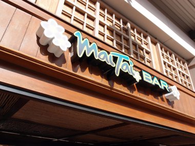 Dünya ünlü mai tai bar işareti ala moana alışveriş merkezinde