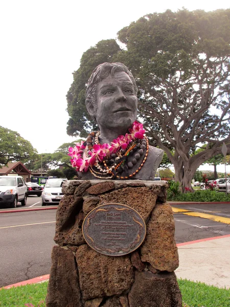 Jack Lord Statua al Kahala Mall — Foto Stock