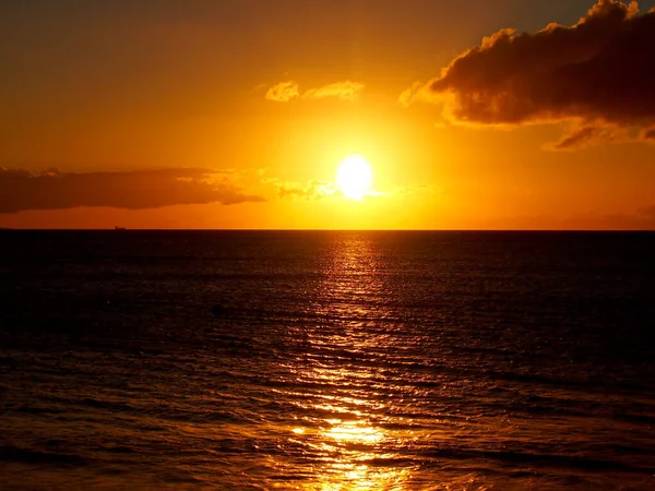 Ηλιοβασίλεμα Πάνω Από Νερά Του Ειρηνικού Ωκεανού Στο Kaanapali Maui — Φωτογραφία Αρχείου